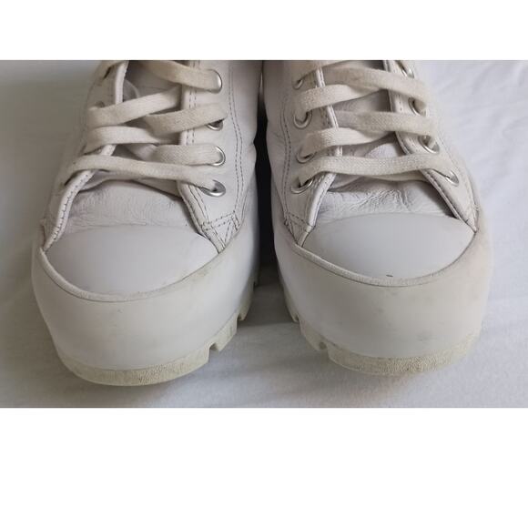 Converse Chuck Taylor  Lug White Leather Hi Top Women's Size 9 - Picture 4 of 12